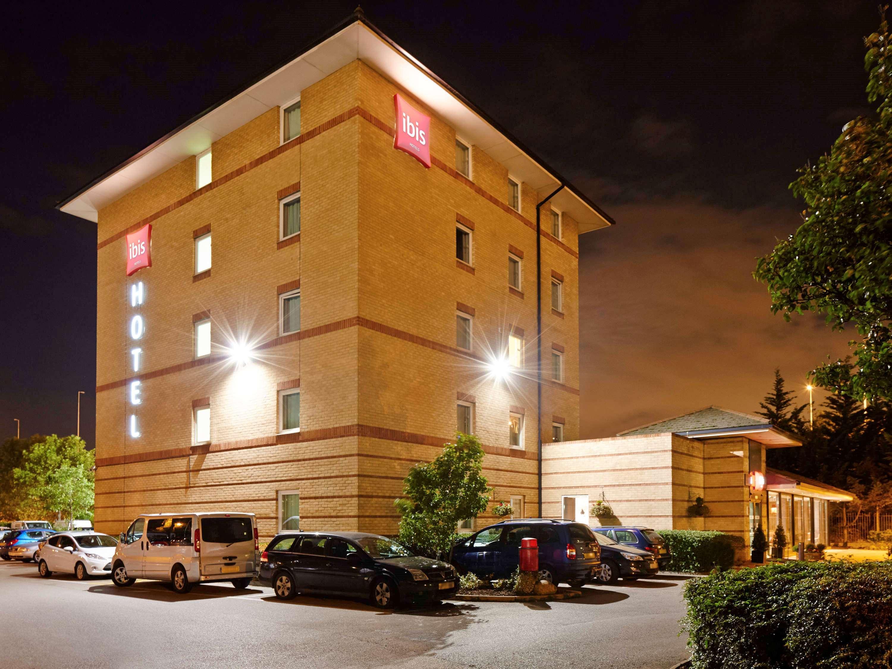 Ibis London Thurrock M25 Grays Exterior foto